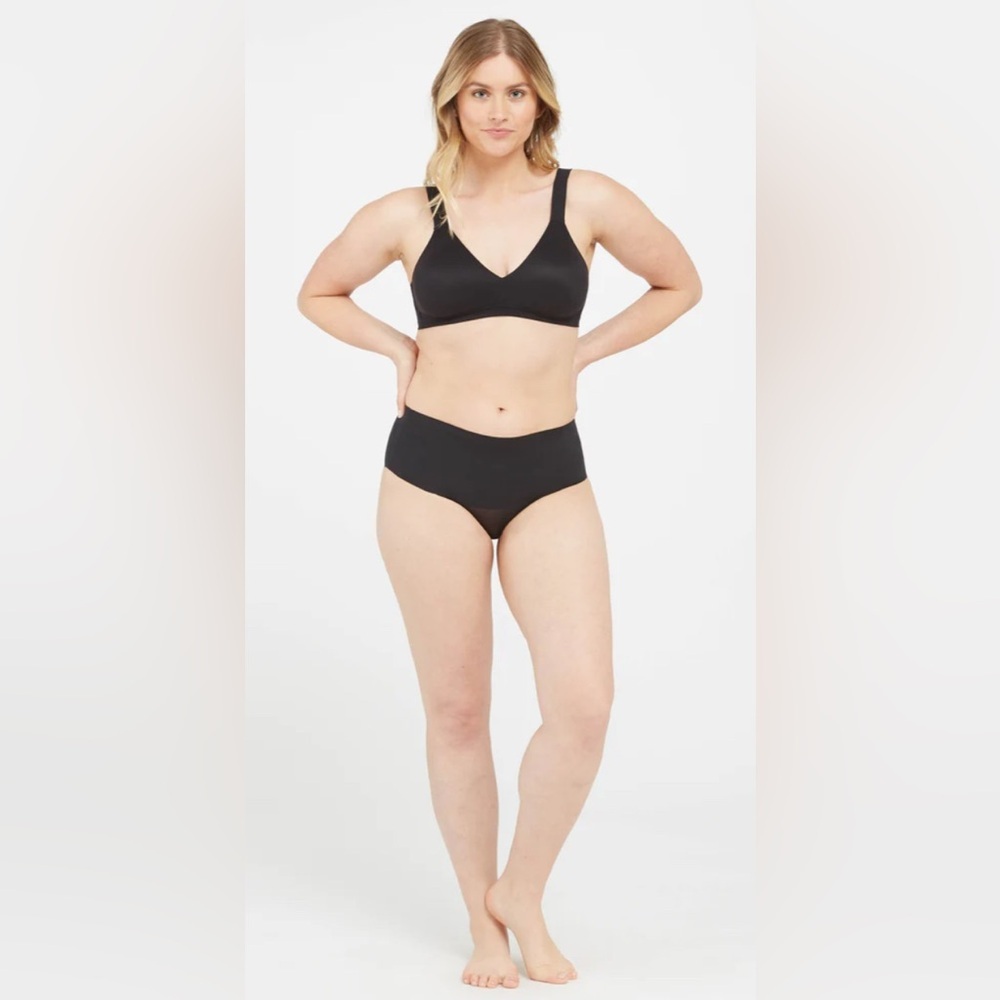 NWT SPANX Lightly Lined Bra with Seamless Cups - Picture 4 of 9
